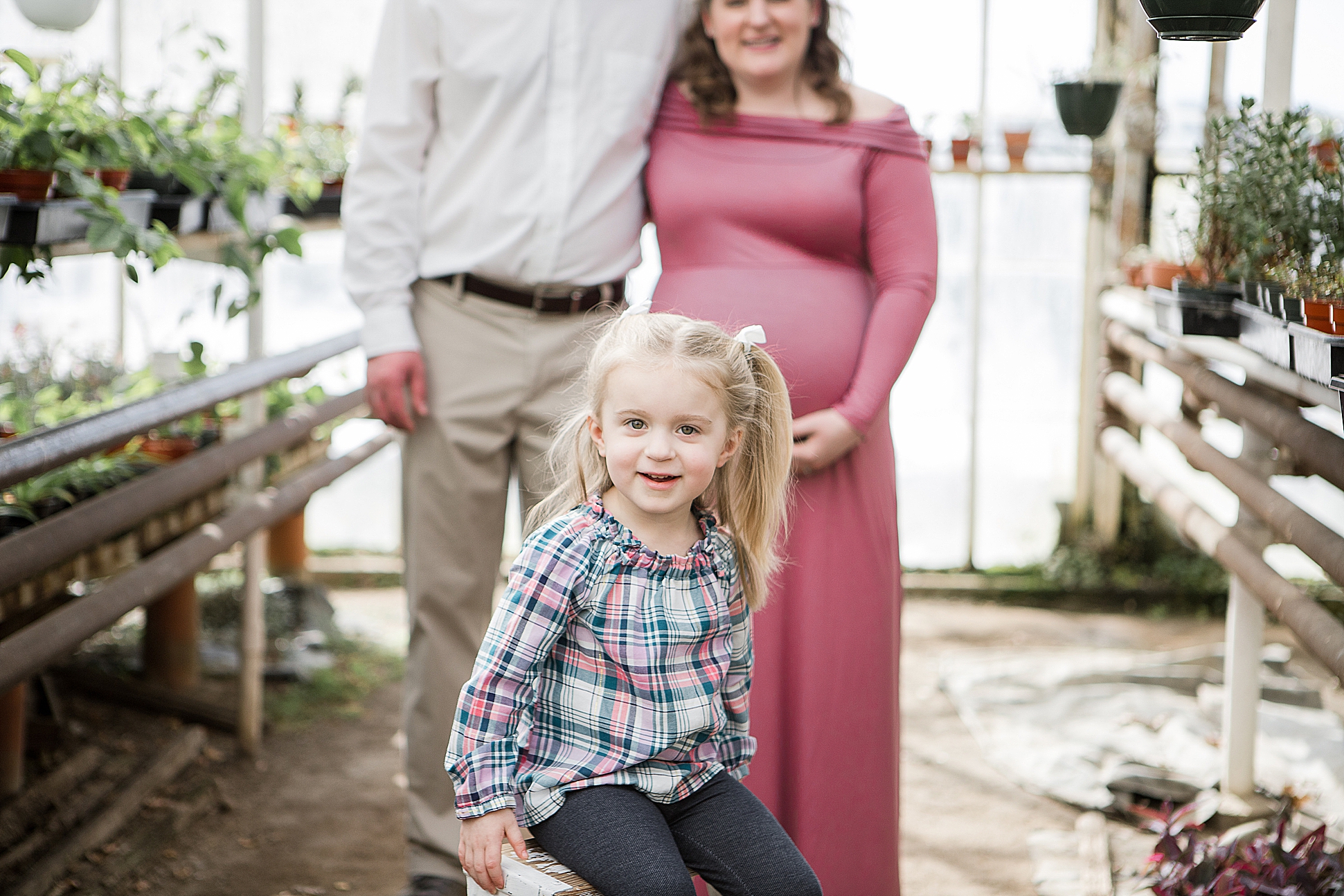 Grays Greenhouse Maternity Session